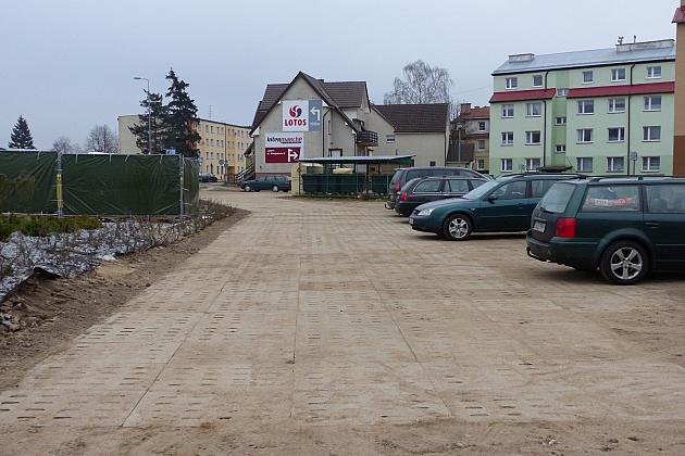 35 utwardzonych miejsc parkingowych na Tczewskiej i Krzywoustego