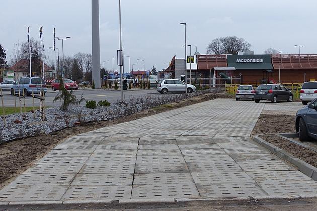 35 utwardzonych miejsc parkingowych na Tczewskiej i Krzywoustego