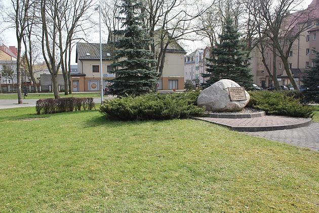 Propozycja nowego zagospodarowania i nadania nazwy skwerowi wokół Obelisku Niepodległości w Lęborku