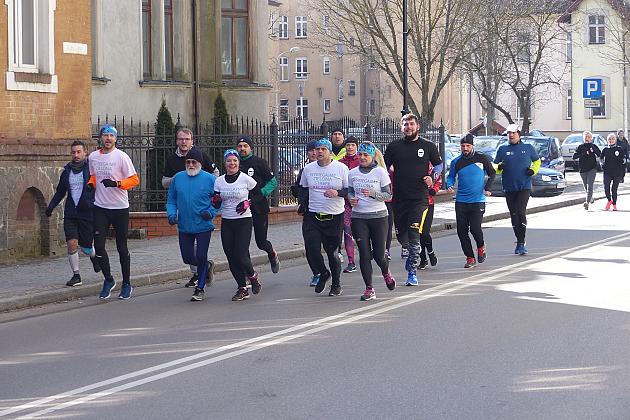Sztafeta „Wybiegajmy Zieloną Strefę Relaksu” przebiegła przez Lębork