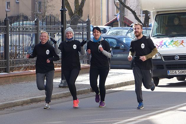 Sztafeta „Wybiegajmy Zieloną Strefę Relaksu” przebiegła przez Lębork