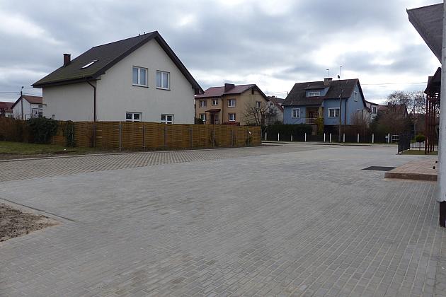 Nowy parking i droga dojazdowa przy ul. Kasztanowej