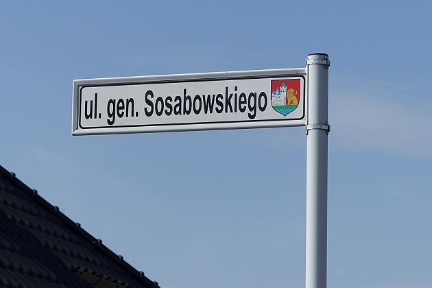 Kładą asfalt na Szarych Szeregów i gen. Sosabowskiego