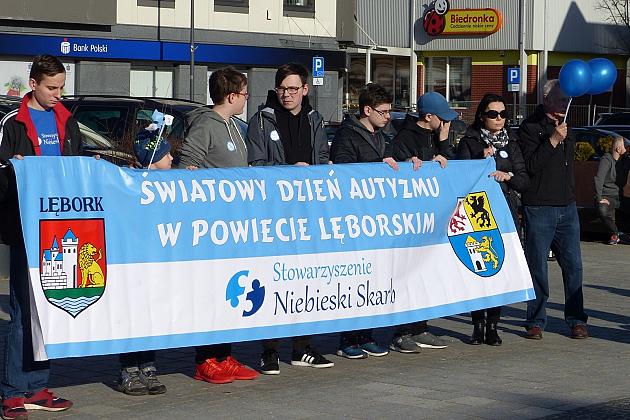 Niebieski Lębork. Podsumowanie kwietniowych Dni Autyzmu.