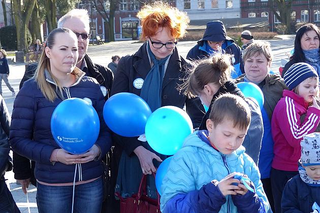 Niebieski Lębork. Podsumowanie kwietniowych Dni Autyzmu.