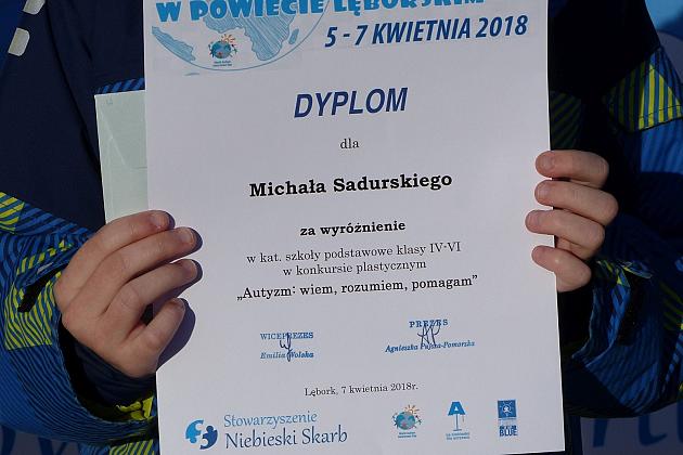 Niebieski Lębork. Podsumowanie kwietniowych Dni Autyzmu.