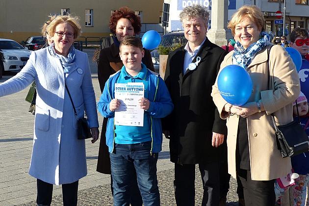 Niebieski Lębork. Podsumowanie kwietniowych Dni Autyzmu.