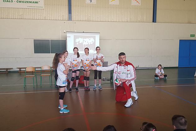 Wybitny siatkarz spotkał się z lęborskimi uczniami
