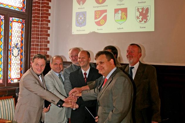 Osiem miast - w obronie funduszy unijnych