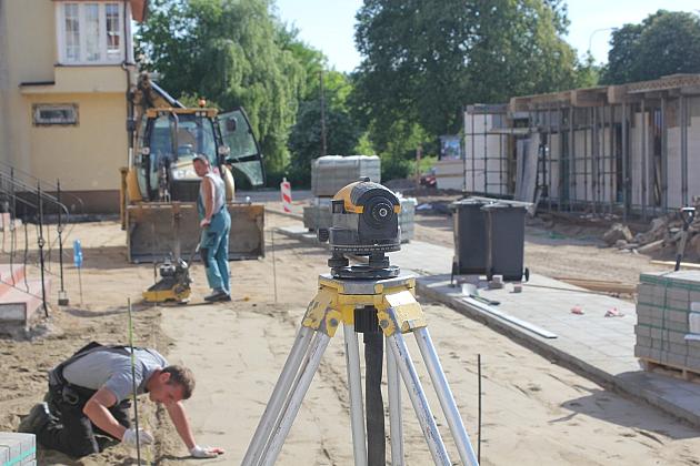 Parking w budowie. Czas na roboty brukarskie