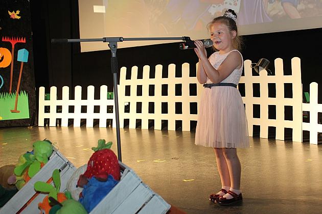 Zbierali na Hospicjum. Wystawili „Rzepkę” Juliana Tuwima