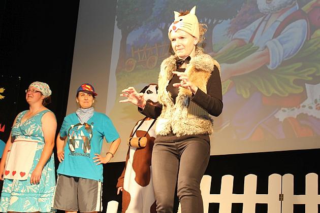 Zbierali na Hospicjum. Wystawili „Rzepkę” Juliana Tuwima