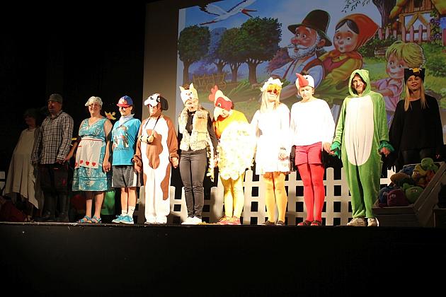 Zbierali na Hospicjum. Wystawili „Rzepkę” Juliana Tuwima