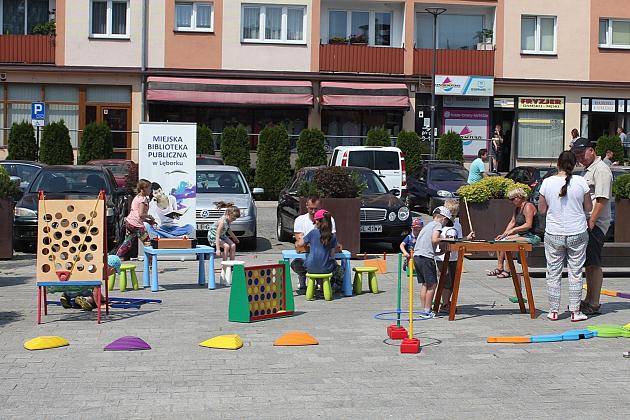 1 czerwca na placu Pokoju. Kraina dziecięcych marzeń