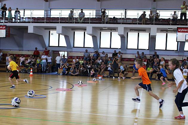 Konkurs Sportowy dla Szkół Podstawowych „Kto z nas lepiej i prędzej”