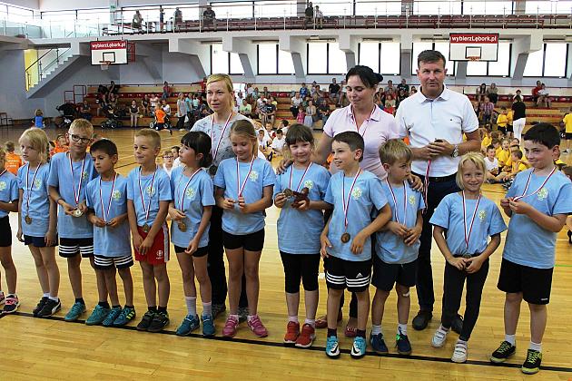 Konkurs Sportowy dla Szkół Podstawowych „Kto z nas lepiej i prędzej”