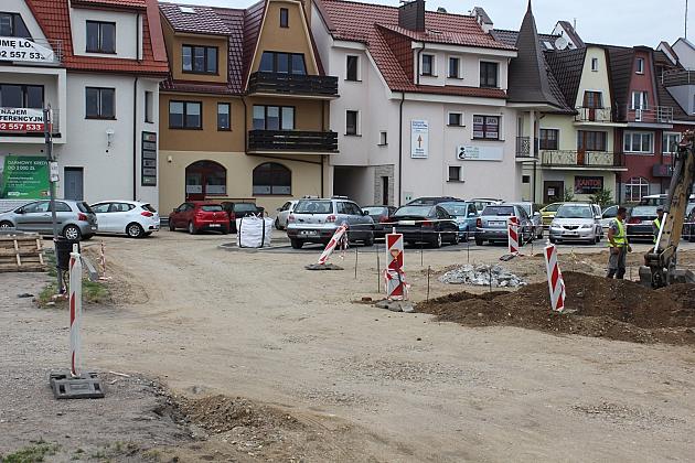 Zamknięte skrzyżowanie Al. Niepodległości z Targową