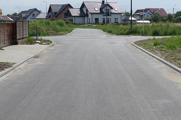 Mazowiecka z kanalizacją deszczową i nowym asfaltem