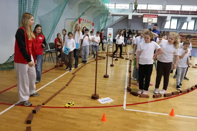 Edukacja przez zabawę – wyjątkowy piknik rowerowy dla czwartoklasistów