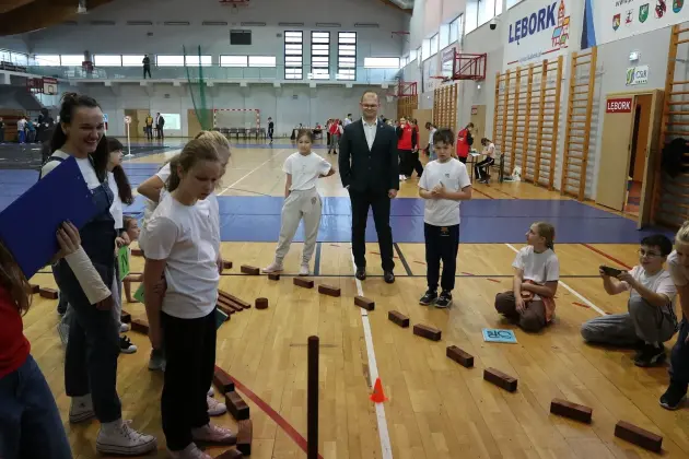 Edukacja przez zabawę – wyjątkowy piknik rowerowy dla czwartoklasistów