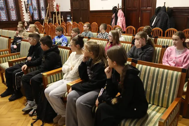 Uczniowie SP1 poznali kulisy pracy Urzędu Miejskiego w Lęborku