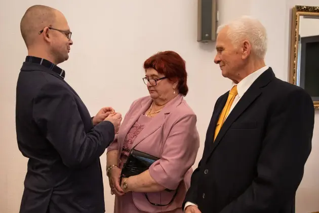 Złote Gody w lęborskim ratuszu – trzy pary świętowały 50-lecie małżeństwa