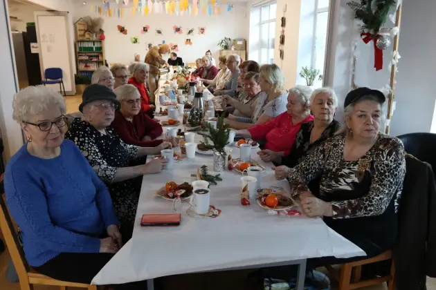Opłatek, życzenia i kolędy – świąteczne spotkanie Ligi Kobiet Polskich