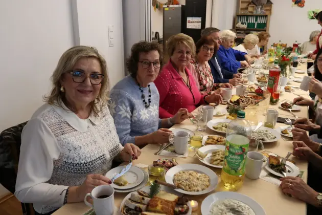 Wigilijne spotkanie z seniorami w Bazie