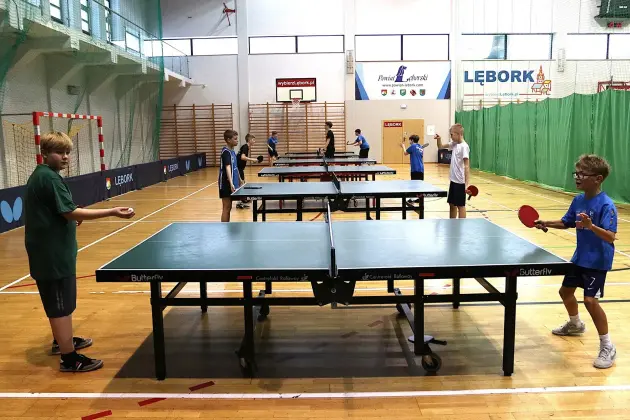 Najlepsi przy stole – podsumowanie turniejów tenisa stołowego w ramach „Ferii na sportowo 2026”