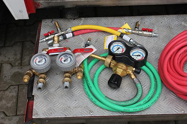 Strażacy ochotnicy z nowym sprzętem ratowniczym