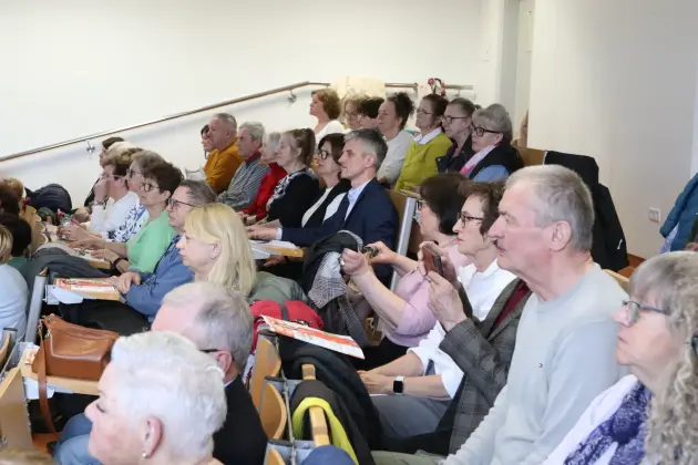 Profilaktyka, wiedza i aktywność – seniorzy rozmawiali o zdrowiu mózgu