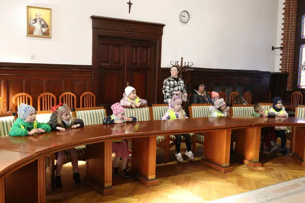 Świąteczna radość w ratuszu – wyjątkowi goście z „Piątki”