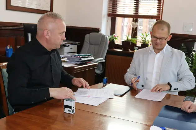 Asfalt zamiast płyt na ulicy Strzelców Podhalańskich