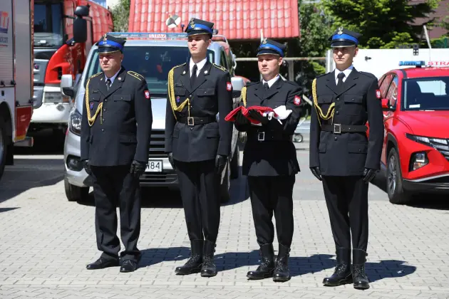 Strażackie święto w Lęborku. Awanse, odznaczenia i nowe pojazdy dla służb