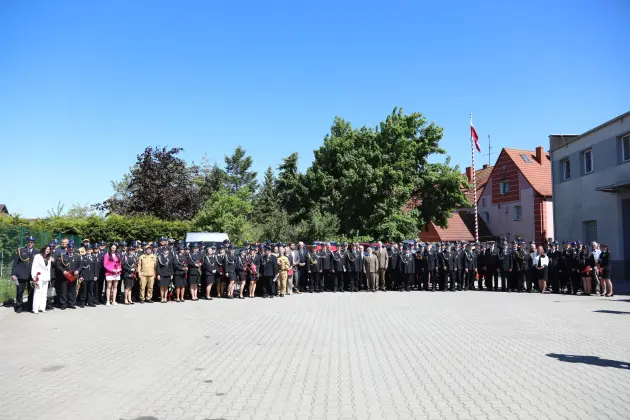 Strażackie święto w Lęborku. Awanse, odznaczenia i nowe pojazdy dla służb