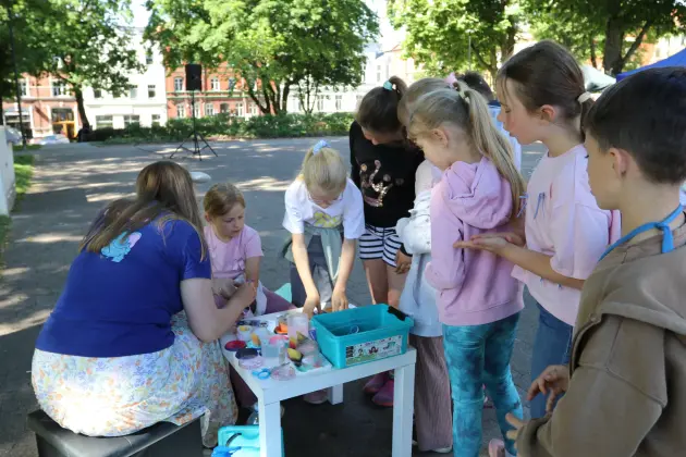 Biblioteka zaprasza na Piknik Literacki na Placu Pokoju