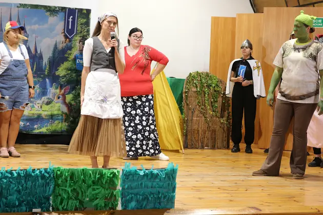 „Shrek” na scenie - rodzice i nauczyciele wystąpili dla przedszkolaków