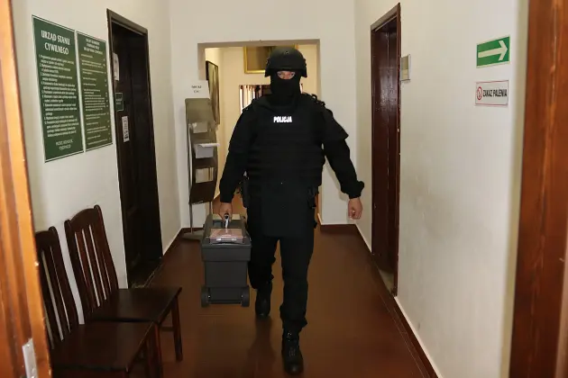 Alarm bombowy w Urzędzie Miejskim w Lęborku. Służby ćwiczyły reakcję na poważne zagrożenie