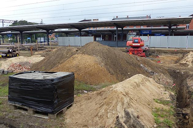Kopią tunel pod torami kolejowymi