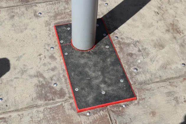 Flaming, bujaki i strefa wspinaczki. Plac zabaw przy Komuny Paryskiej z nowym wyposażeniem