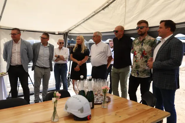 ROBEX inwestuje w przyszłość. Wmurowano kamień węgielny pod nową halę