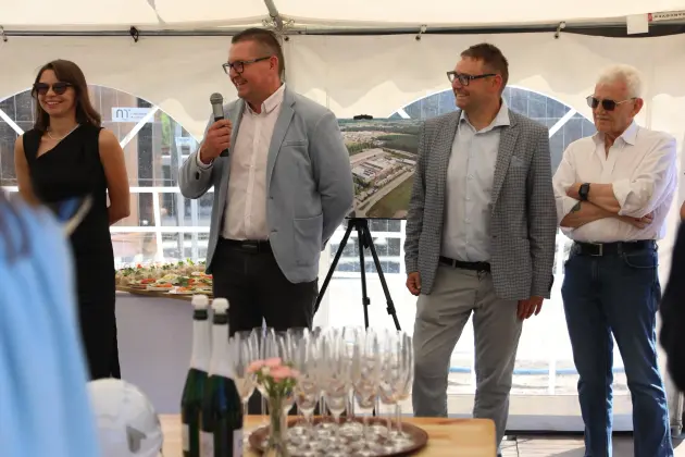 ROBEX inwestuje w przyszłość. Wmurowano kamień węgielny pod nową halę