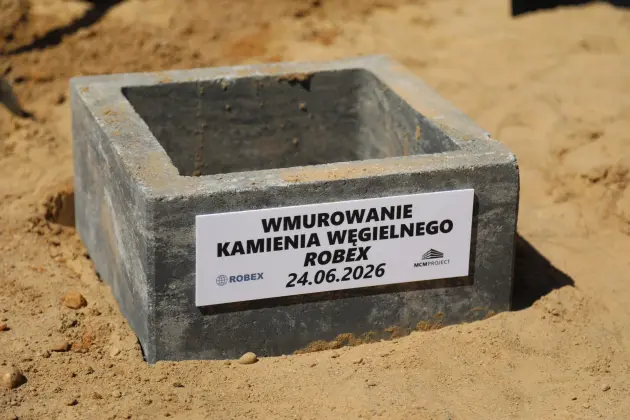 ROBEX inwestuje w przyszłość. Wmurowano kamień węgielny pod nową halę