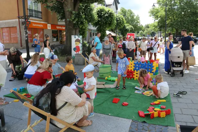 Wystartowała Letnia Czytelnia pod chmurką