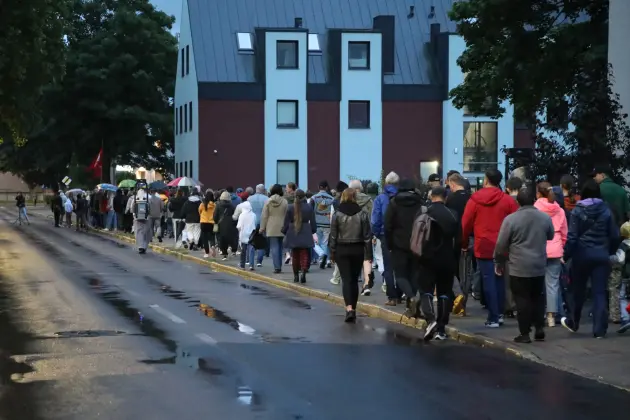Deszcz nie przeszkodził w spotkaniu z historią. Spacer z duchami Krzyżaków za nami