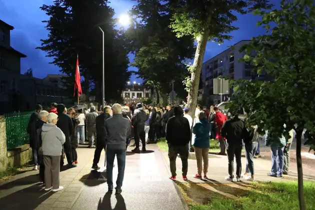 Deszcz nie przeszkodził w spotkaniu z historią. Spacer z duchami Krzyżaków za nami