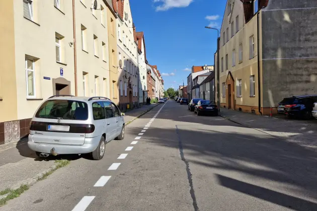 Ruch jednokierunkowy i parkowanie po obu stronach ul. rtm. Pileckiego