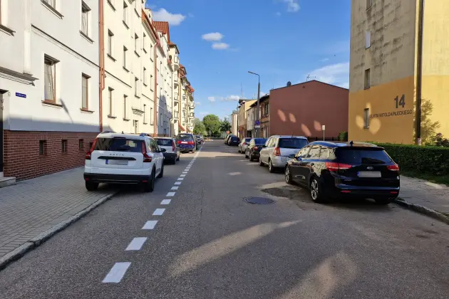 Ruch jednokierunkowy i parkowanie po obu stronach ul. rtm. Pileckiego