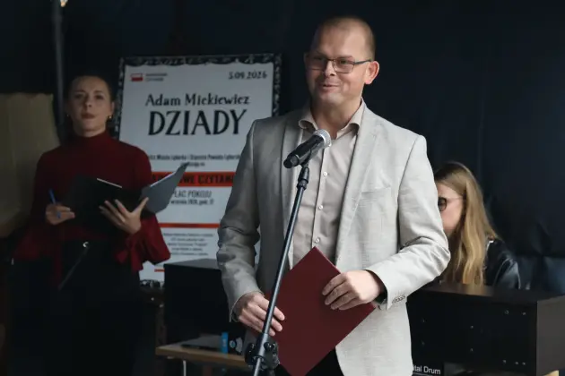 Lęborczanie wspólnie czytali „Dziady” Adama Mickiewicza