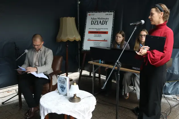 Lęborczanie wspólnie czytali „Dziady” Adama Mickiewicza